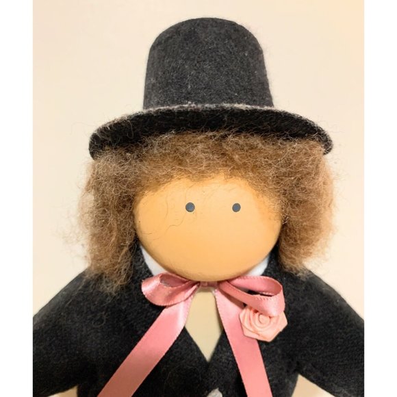 Lizzie High Doll The Wedding  copyright 1987 Wooden Folk Art Bride and Groom - Picture 8 of 8